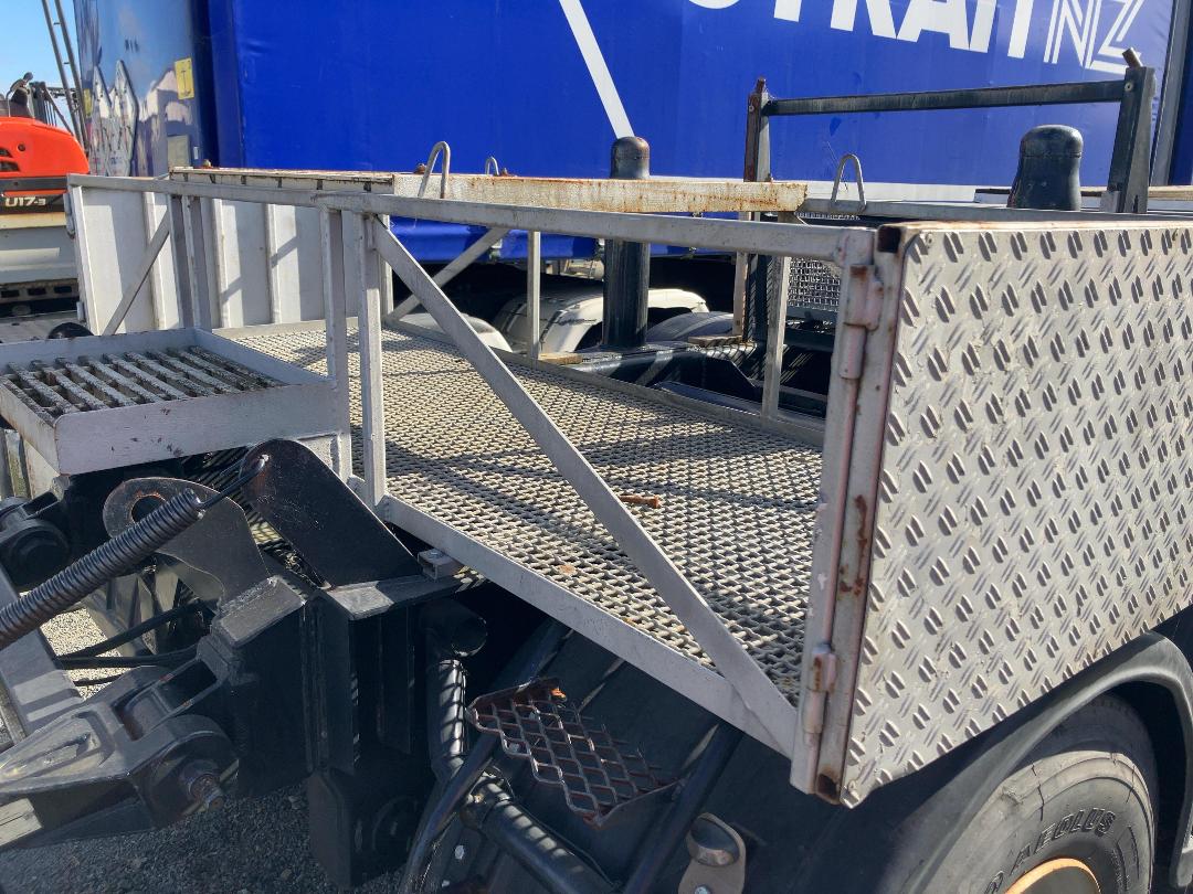 Photo '15' of TRAILER NICKEL 2 AXLE PULL TRAILER Dolly