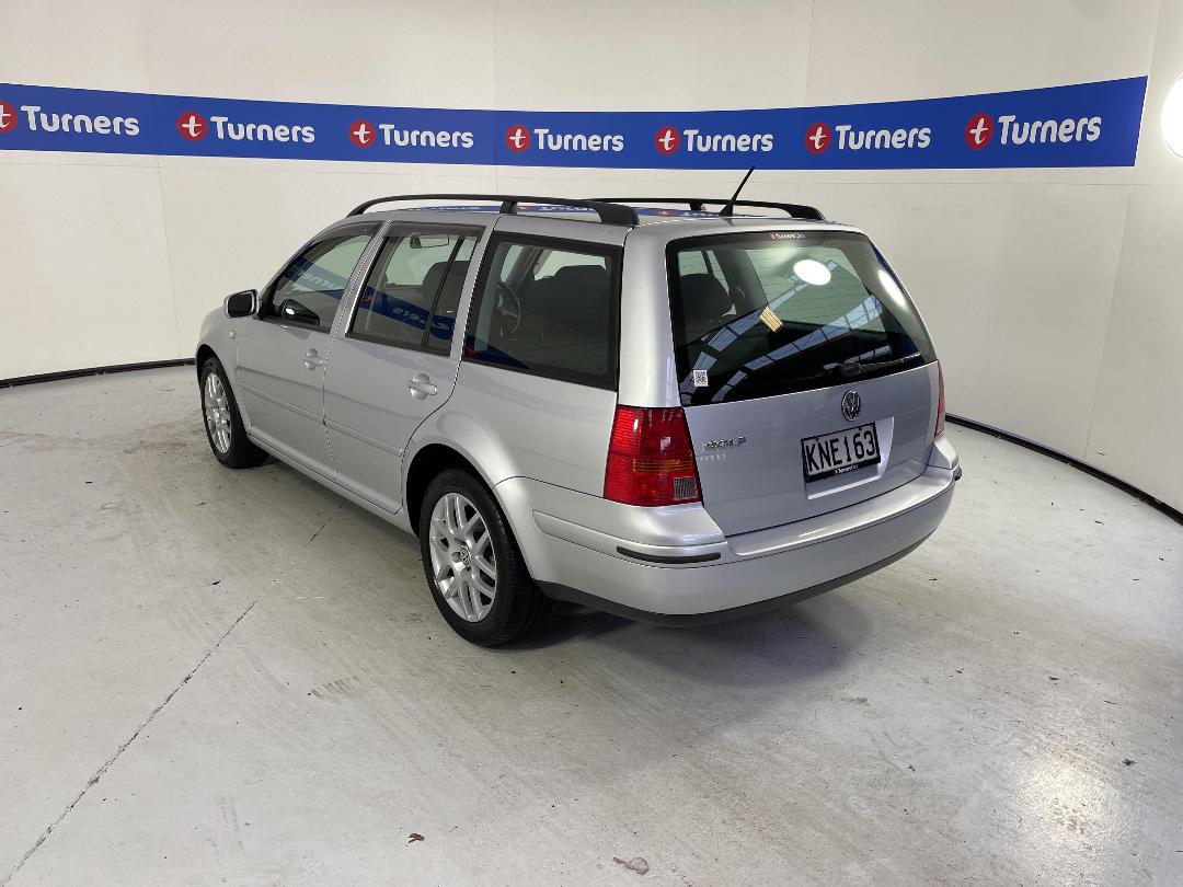 Photo '5' of Volkswagen Golf Photo '5' of Volkswagen Golf