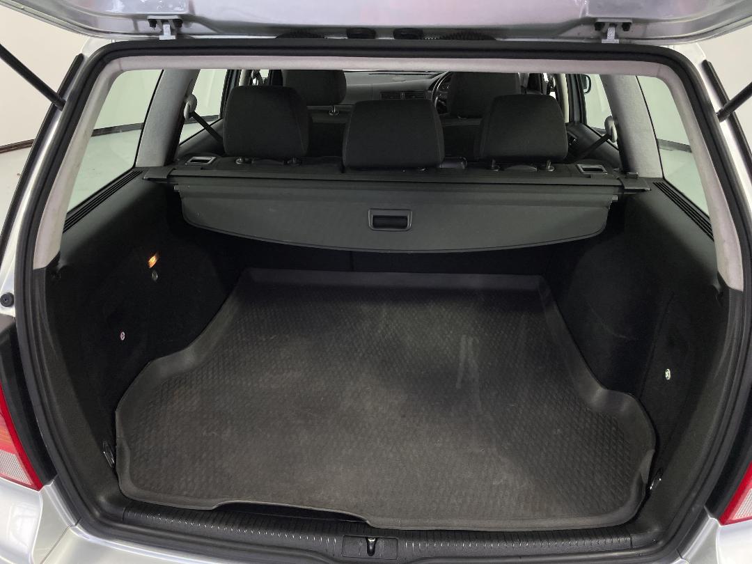 Photo '14' of Volkswagen Golf Photo '14' of Volkswagen Golf