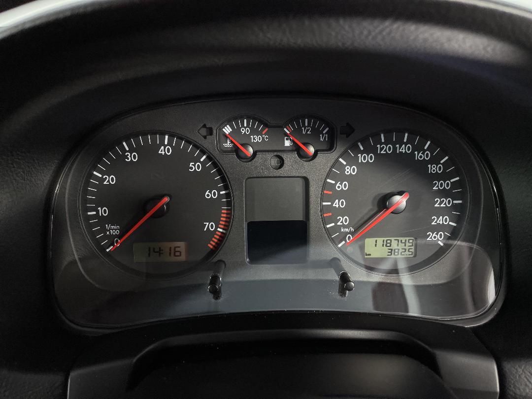 Photo '21' of Volkswagen Golf Photo '21' of Volkswagen Golf