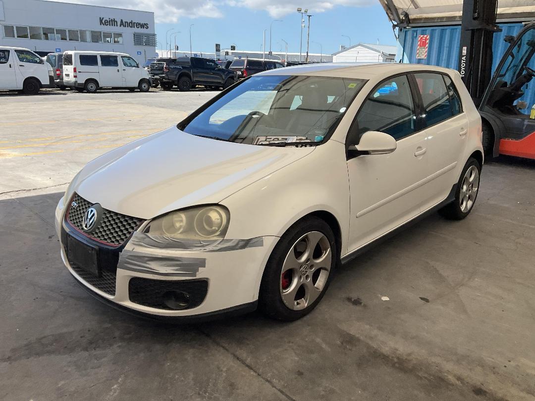 Photo '3' of Volkswagen Golf GTI Photo '3' of Volkswagen Golf GTI