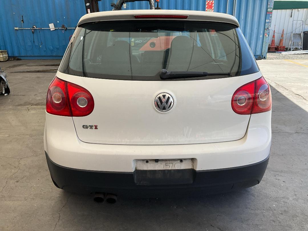 Photo '5' of Volkswagen Golf GTI Photo '5' of Volkswagen Golf GTI