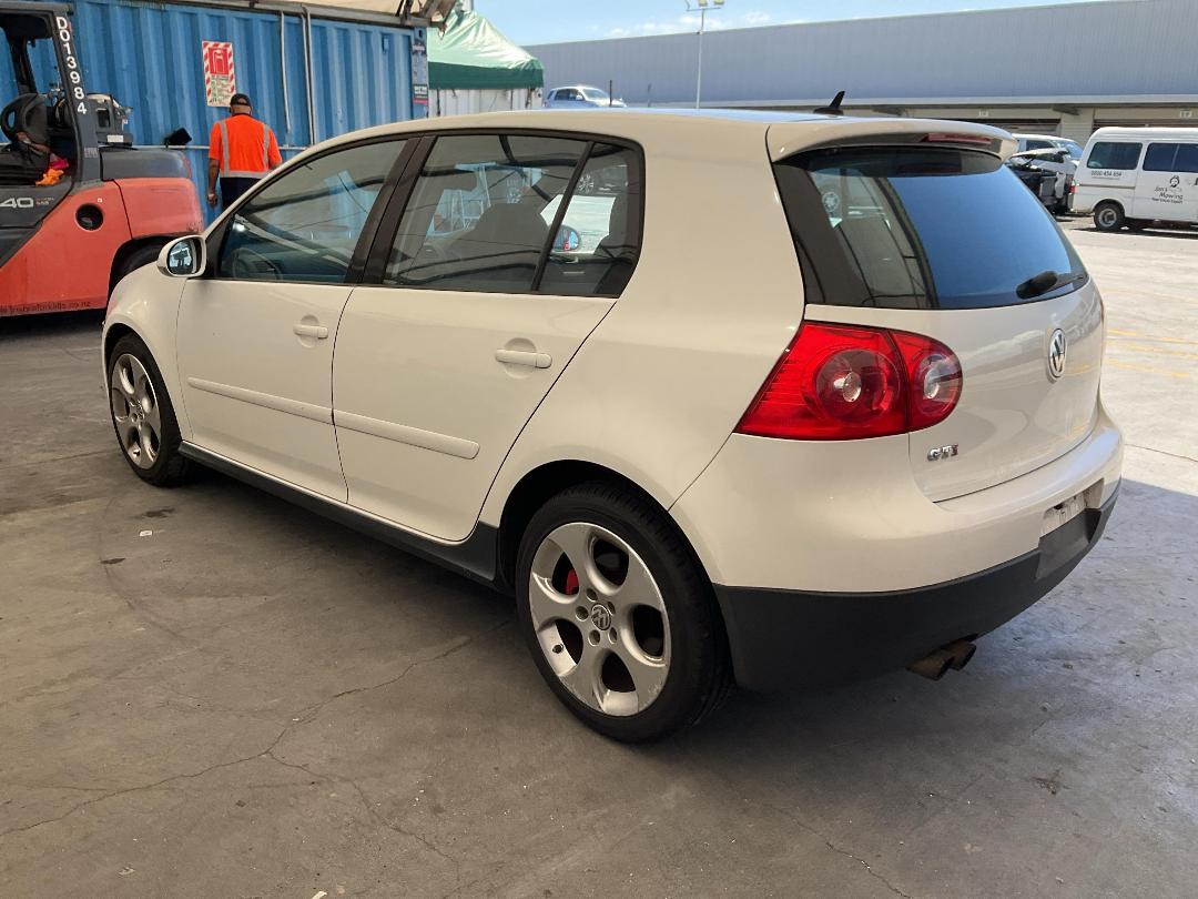 Photo '4' of Volkswagen Golf GTI Photo '4' of Volkswagen Golf GTI