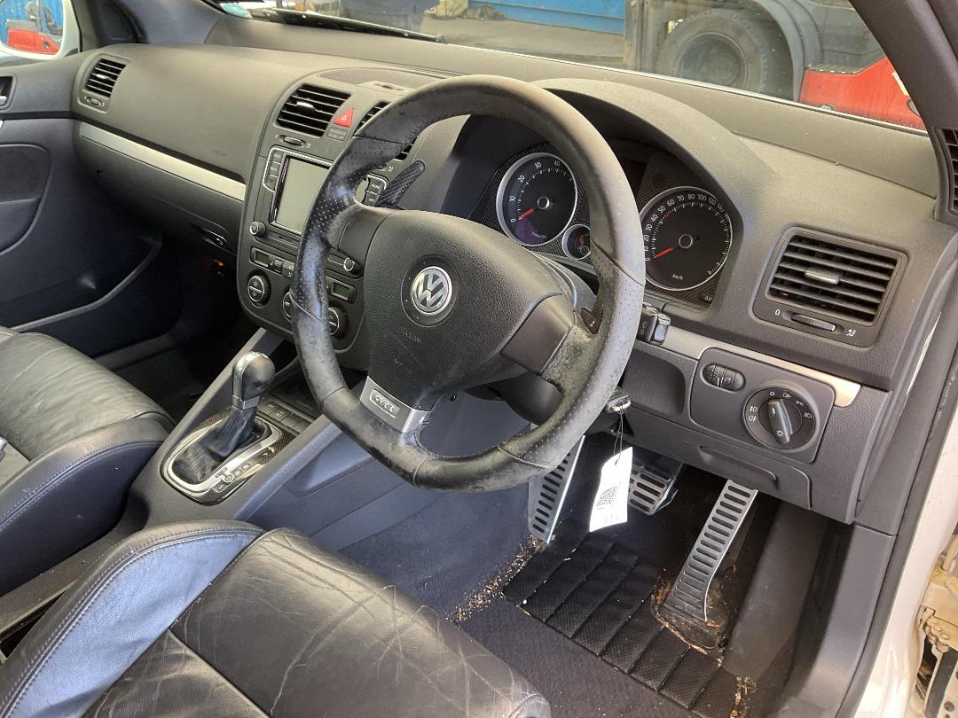 Photo '17' of Volkswagen Golf GTI Photo '17' of Volkswagen Golf GTI