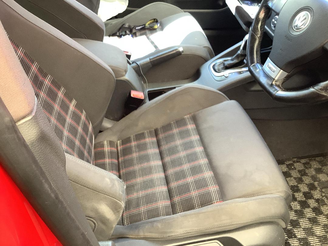 Photo '13' of Volkswagen Golf GTI