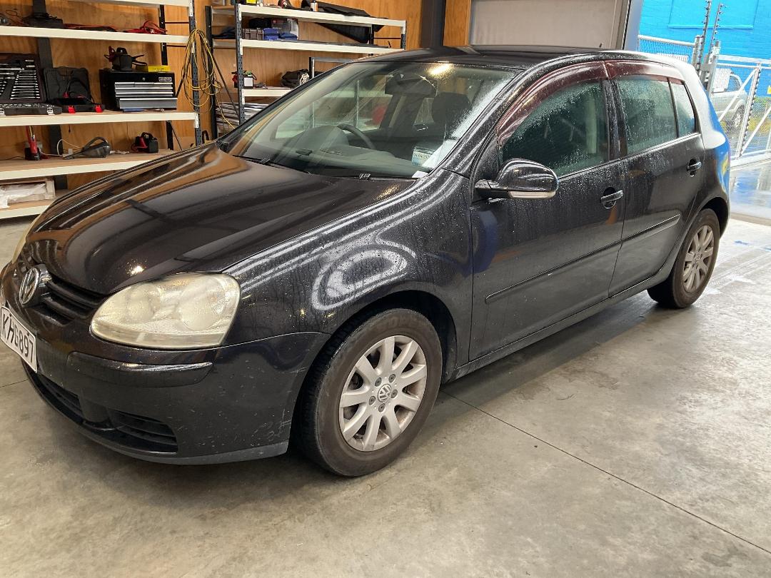 Photo '2' of Volkswagen Golf Photo '2' of Volkswagen Golf