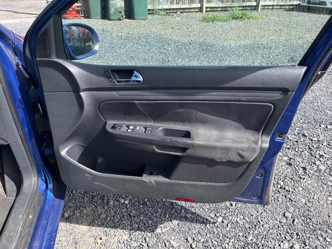 Photo '13' of Volkswagen Golf Photo '13' of Volkswagen Golf