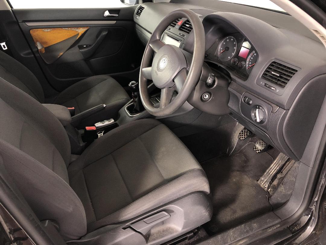 Photo '16' of Volkswagen Golf Photo '16' of Volkswagen Golf