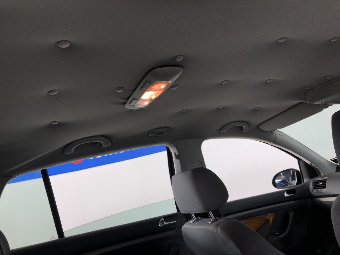 Photo '23' of Volkswagen Golf Photo '23' of Volkswagen Golf