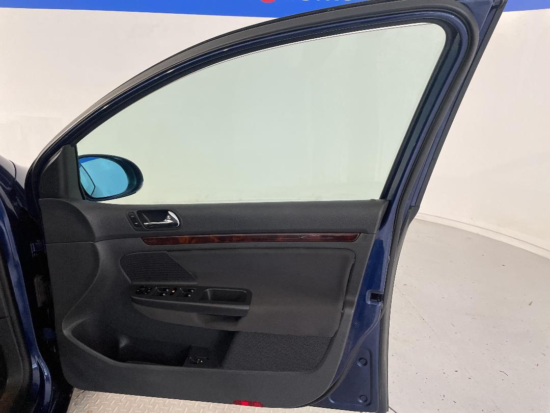 Photo '15' of Volkswagen Golf Photo '15' of Volkswagen Golf