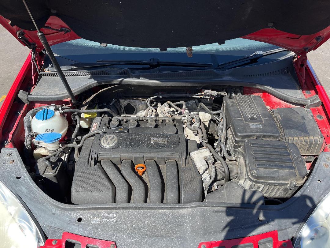 Photo '8' of Volkswagen Golf