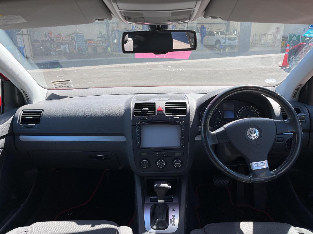 Photo '13' of Volkswagen Golf