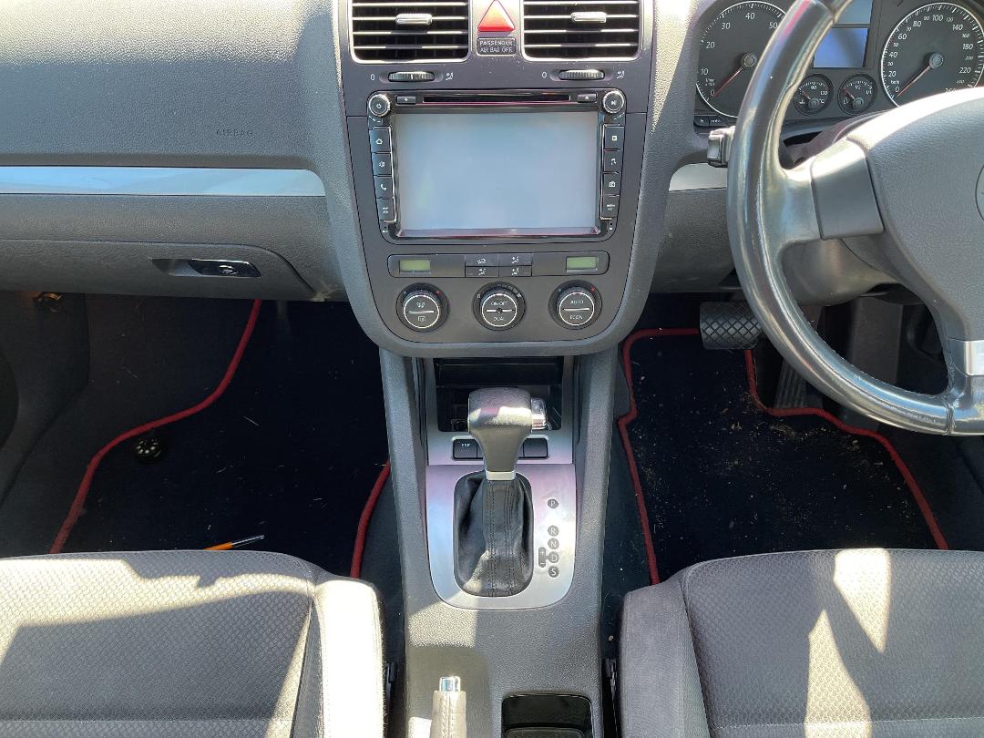 Photo '14' of Volkswagen Golf