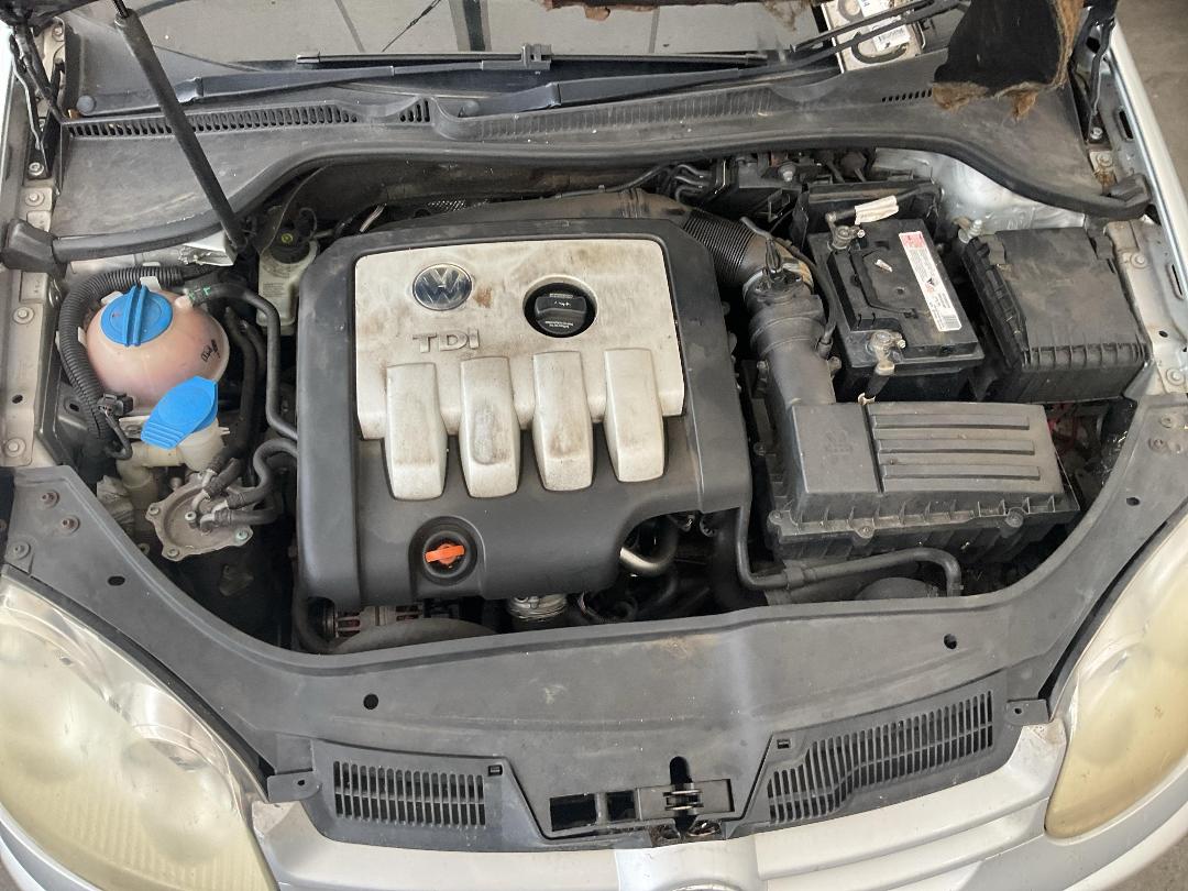 Photo '18' of Volkswagen Golf TDI