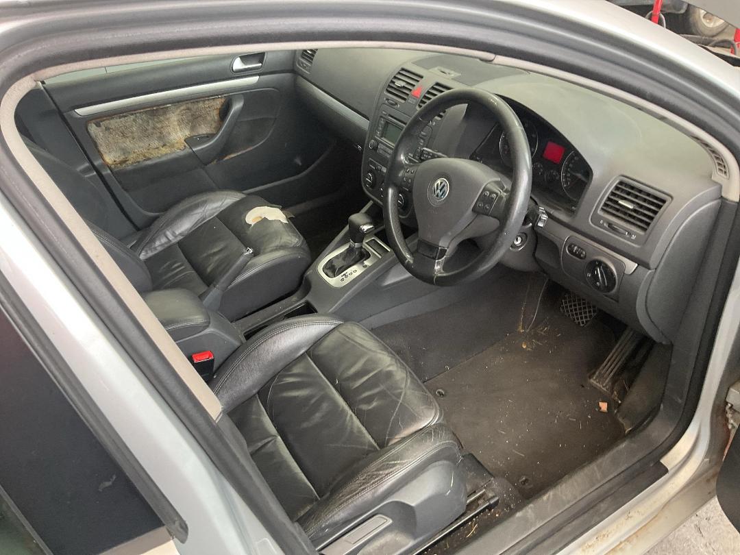 Photo '22' of Volkswagen Golf TDI