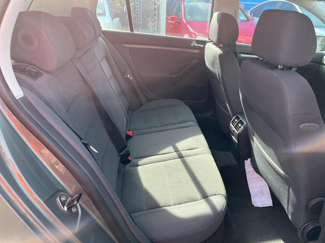 Photo '10' of Volkswagen Golf FSI TIP