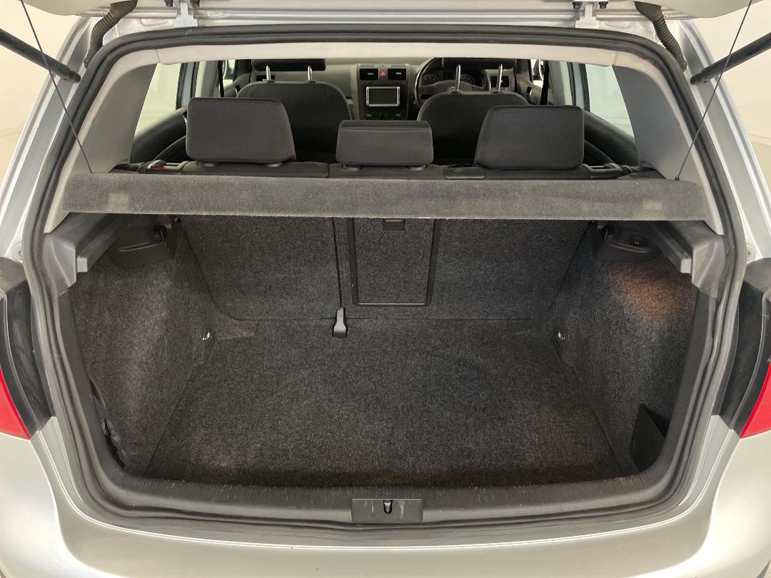 Photo '14' of Volkswagen Golf Photo '14' of Volkswagen Golf