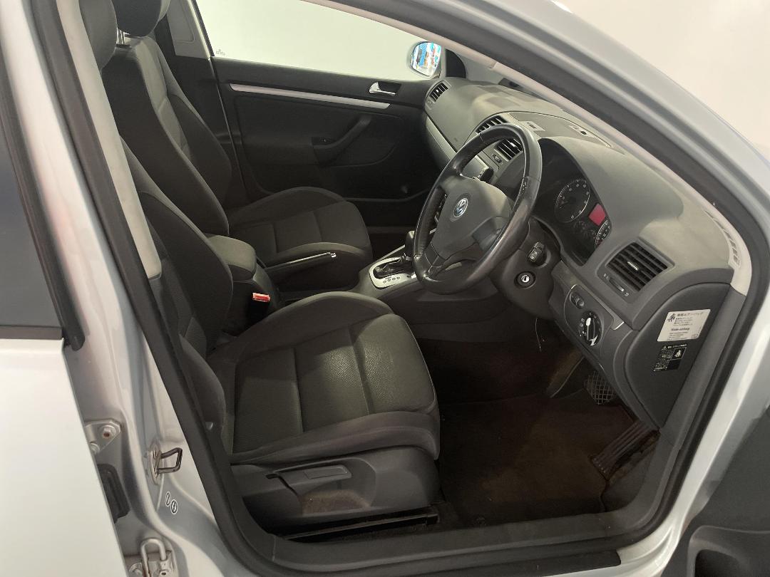 Photo '16' of Volkswagen Golf Photo '16' of Volkswagen Golf