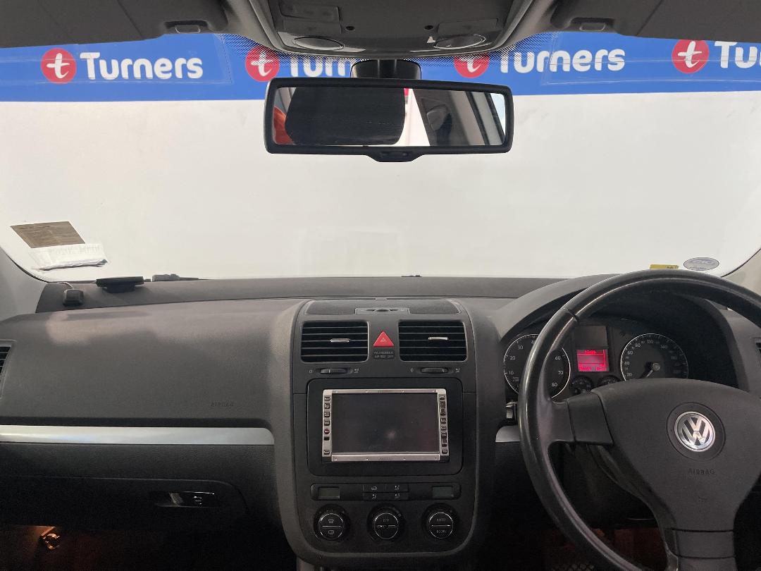 Photo '17' of Volkswagen Golf Photo '17' of Volkswagen Golf