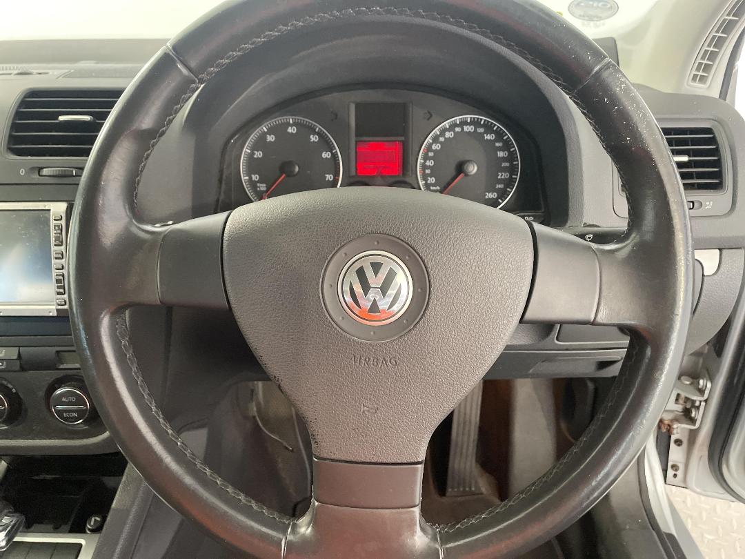 Photo '26' of Volkswagen Golf Photo '26' of Volkswagen Golf