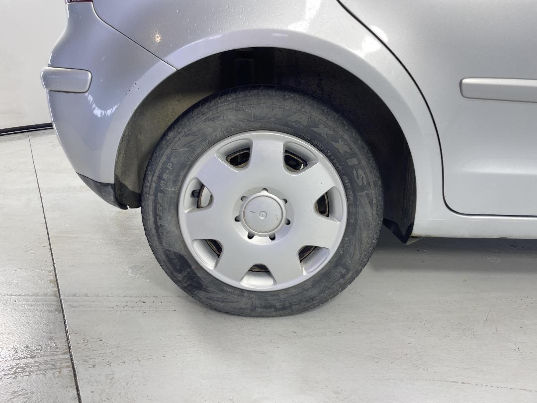 Photo '10' of Volkswagen Polo Photo '10' of Volkswagen Polo