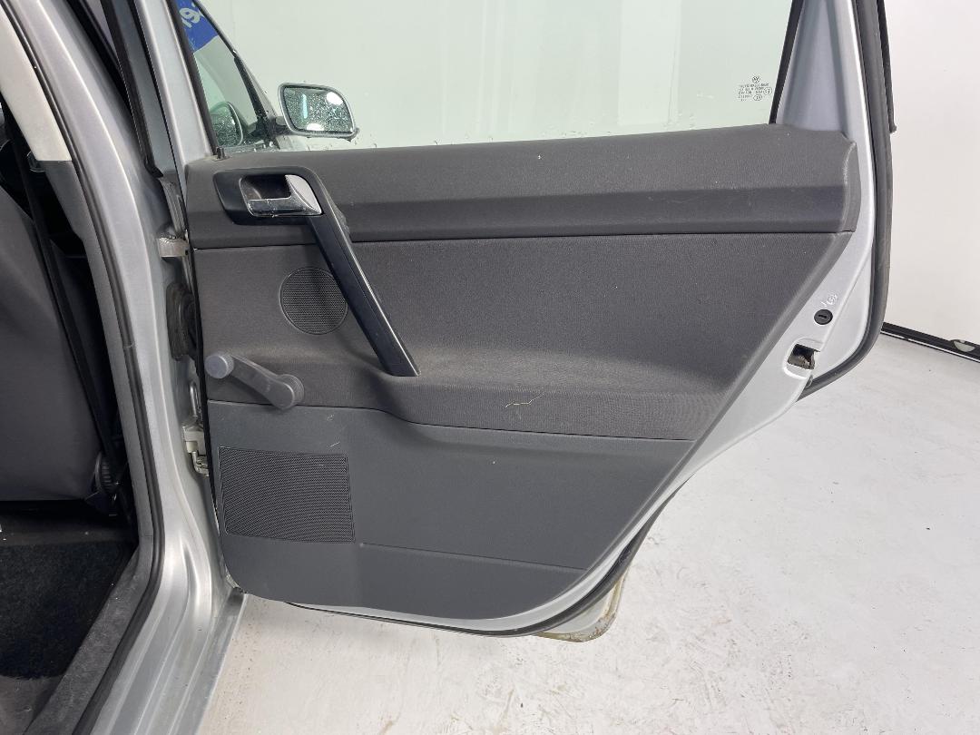 Photo '17' of Volkswagen Polo Photo '17' of Volkswagen Polo