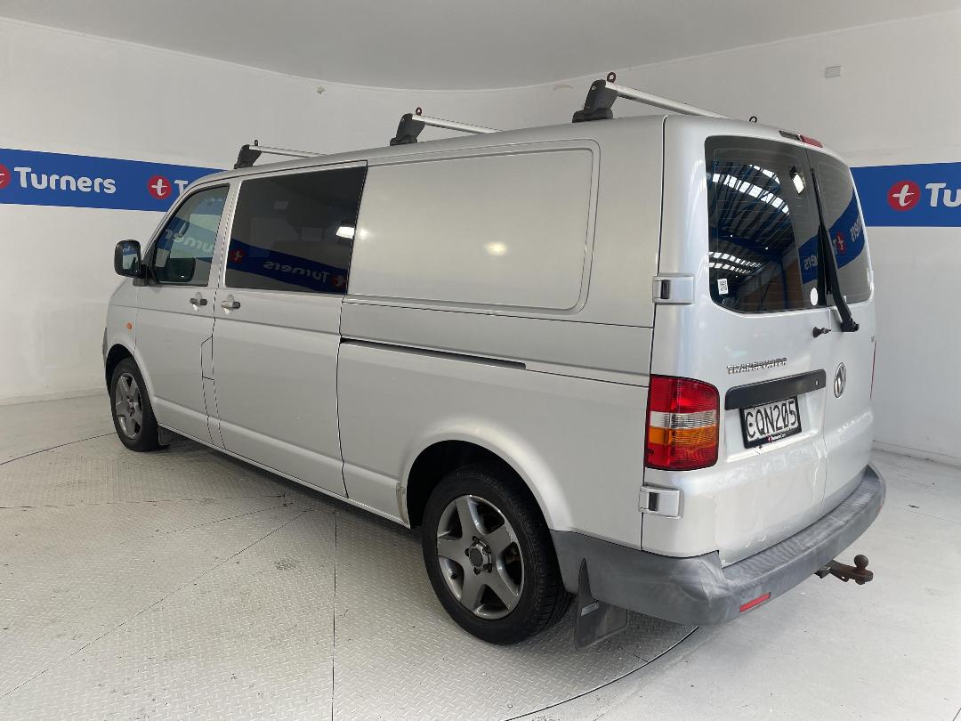 Photo '5' of Volkswagen T5