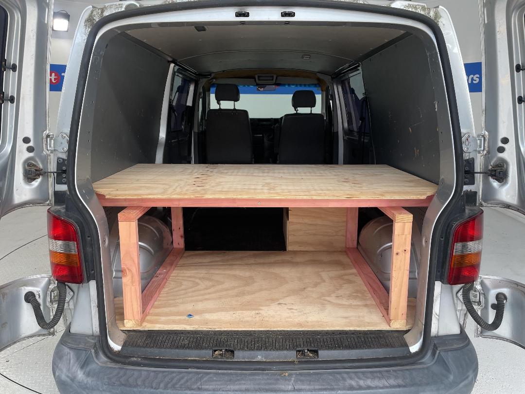 Photo '14' of Volkswagen T5