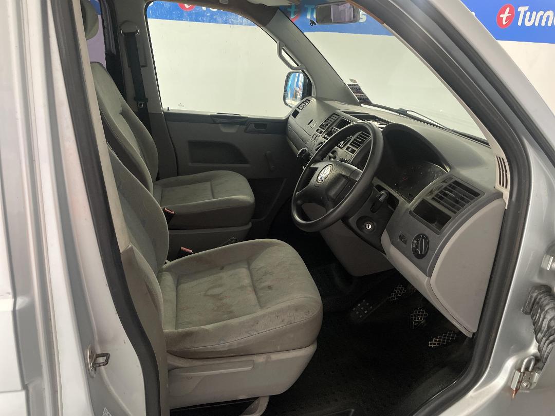 Photo '16' of Volkswagen T5