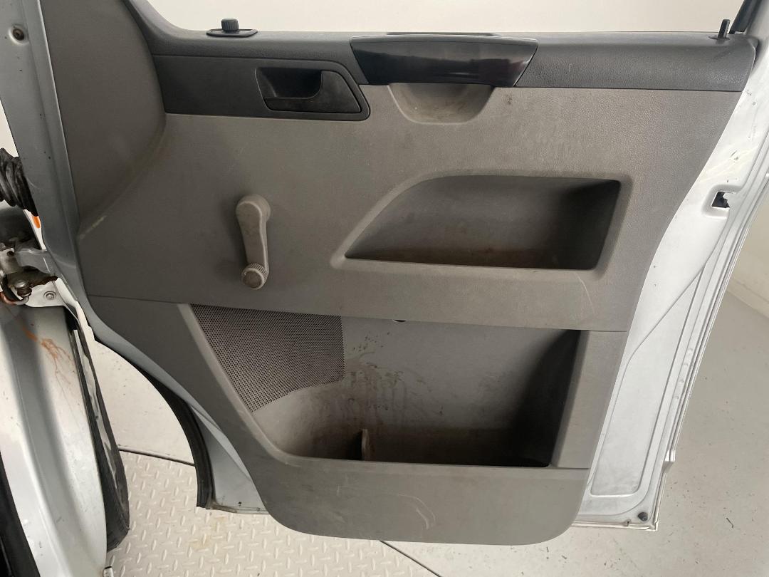 Photo '15' of Volkswagen T5