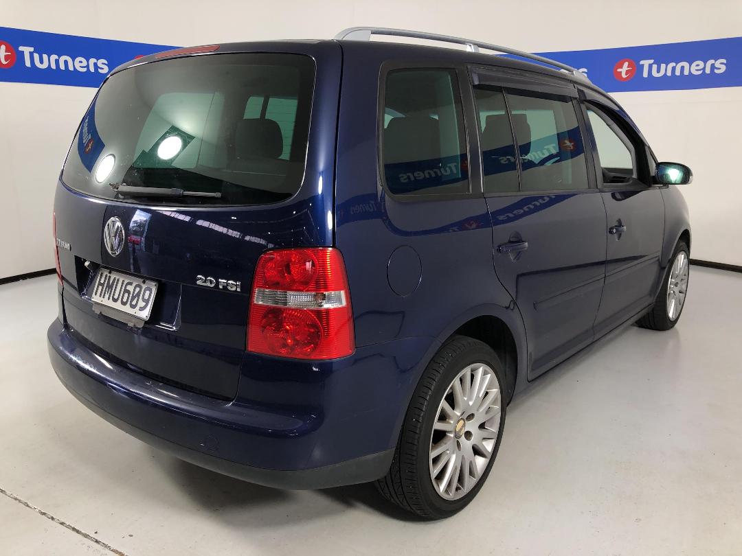 Photo '7' of Volkswagen Touran Photo '7' of Volkswagen Touran