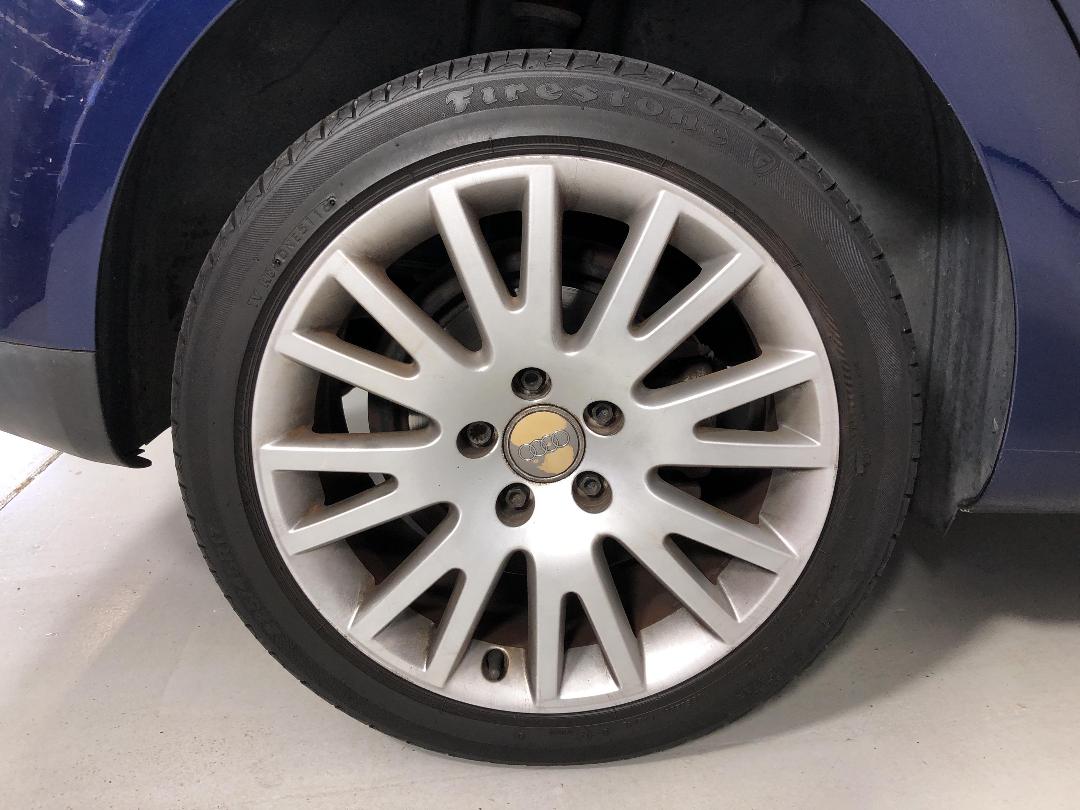 Photo '12' of Volkswagen Touran Photo '12' of Volkswagen Touran