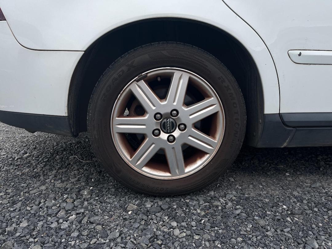 Photo '10' of Volvo S40