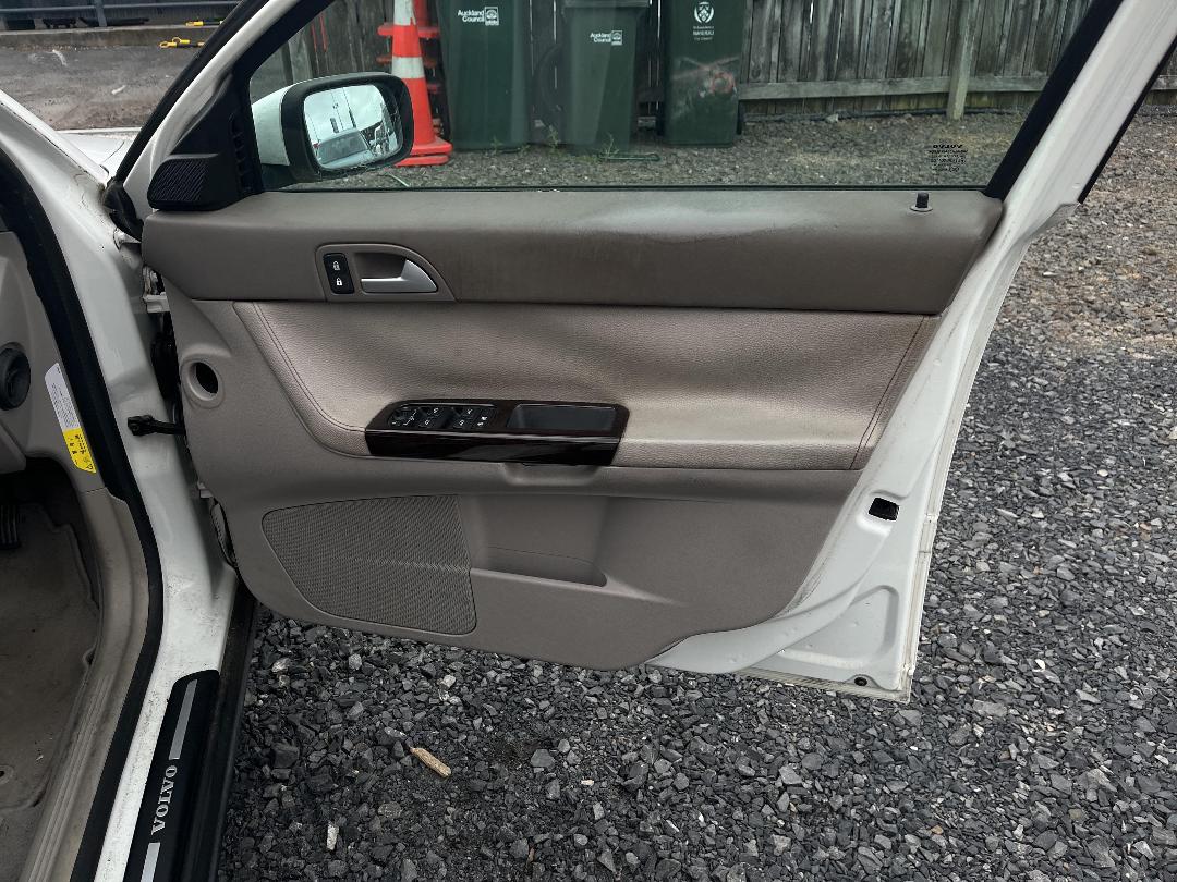 Photo '13' of Volvo S40