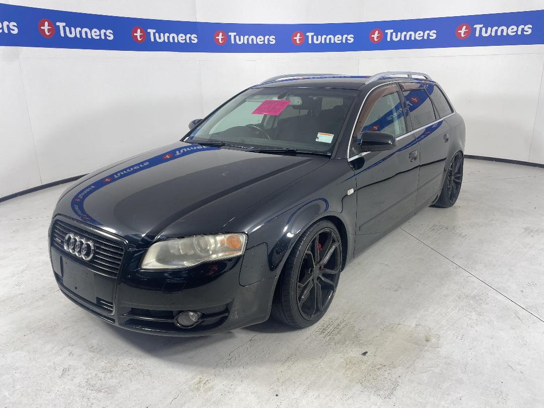 Photo '4' of Audi A4 2.0T Quattro