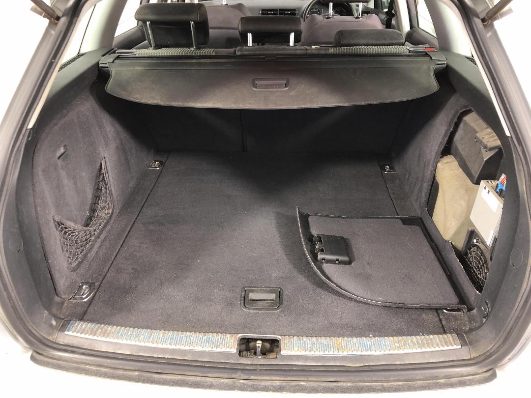 Photo '12' of Audi A4 2.0T