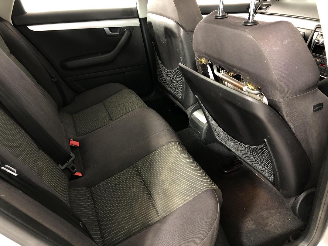 Photo '18' of Audi A4 2.0T