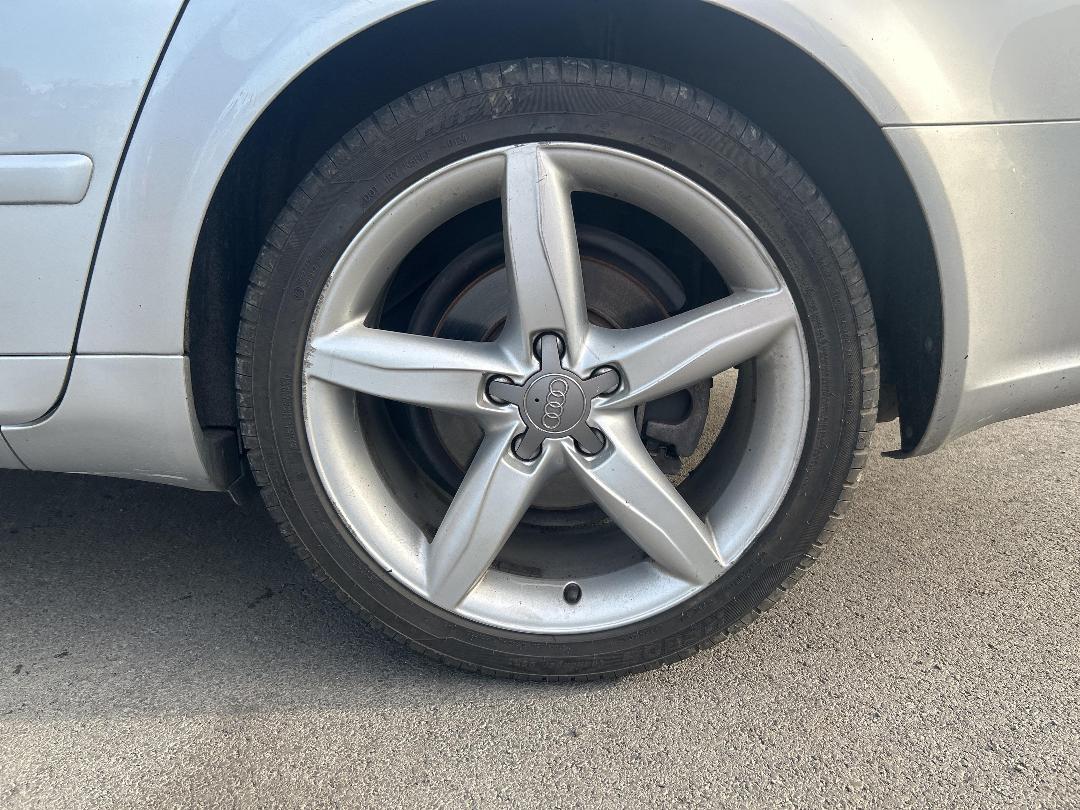 Photo '11' of Audi A4 2.0T Quattro Photo '11' of Audi A4 2.0T Quattro