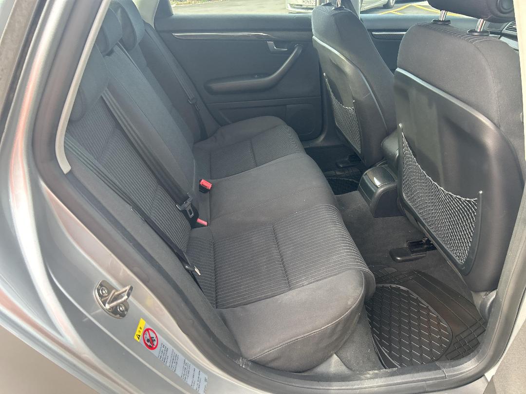 Photo '16' of Audi A4 2.0T Quattro Photo '16' of Audi A4 2.0T Quattro