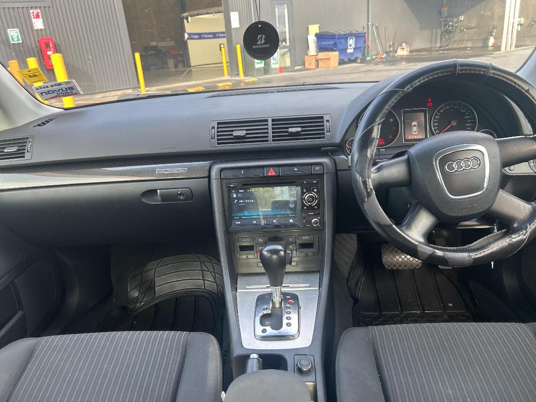 Photo '17' of Audi A4 2.0T Quattro Photo '17' of Audi A4 2.0T Quattro