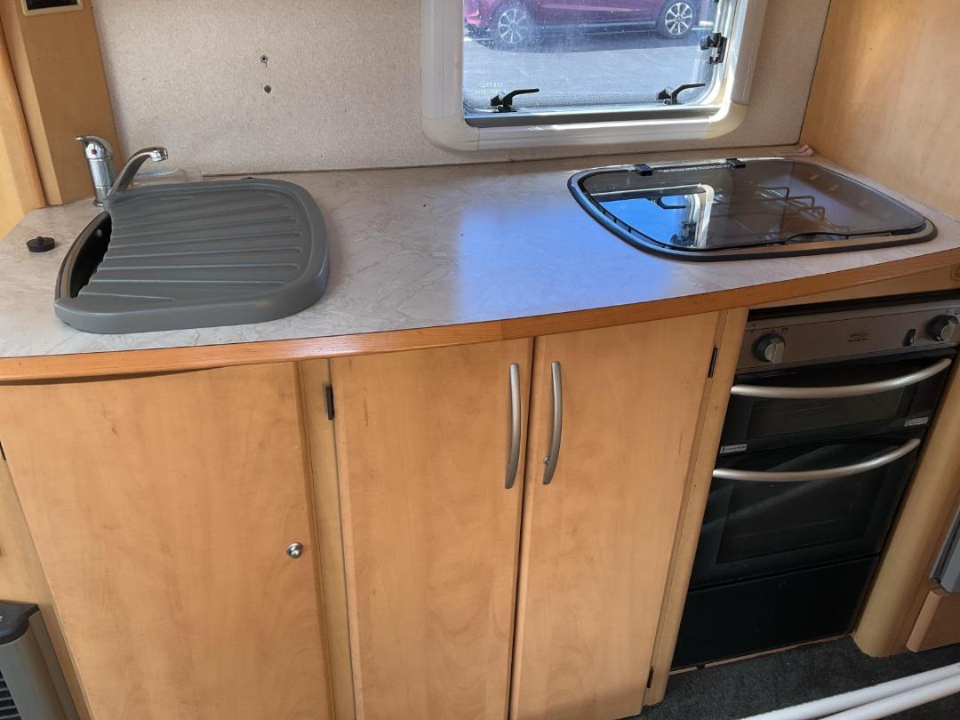 Photo '10' of Bailey Senator Caravan - Tandem Photo '10' of Bailey Senator Caravan - Tandem