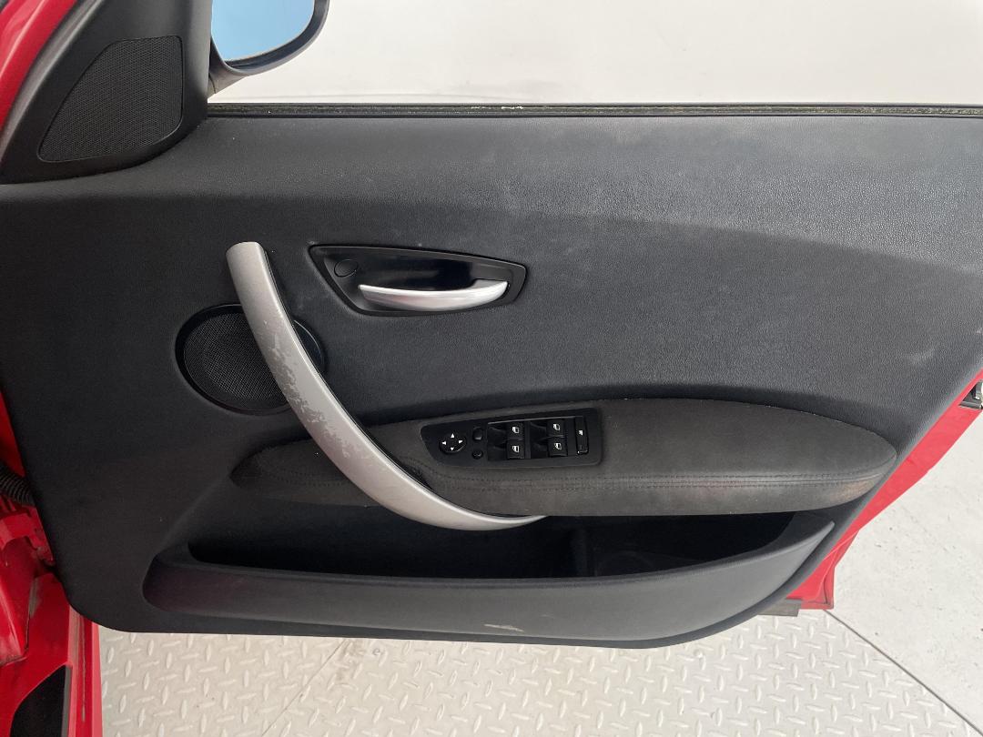 Photo '15' of BMW 118I