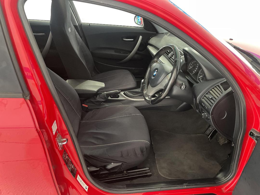 Photo '16' of BMW 118I