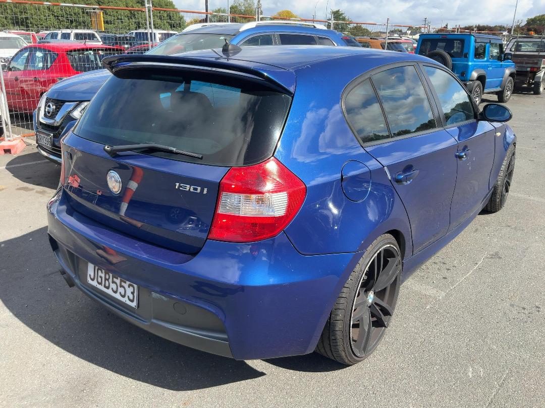 Photo '4' of BMW 130I