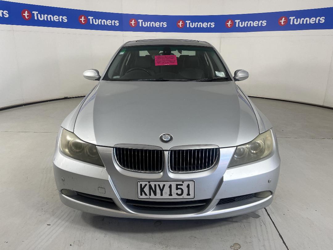 Photo '2' of BMW 3 Series 330I