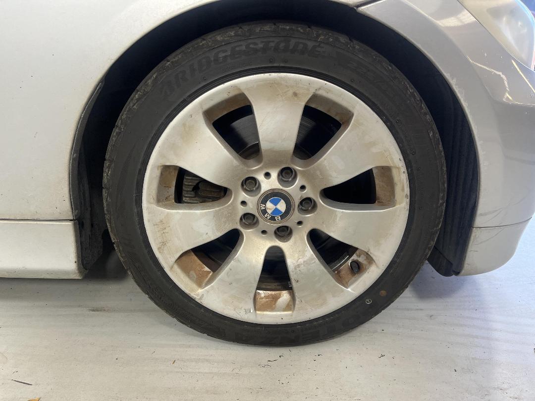 Photo '7' of BMW 3 Series 330I