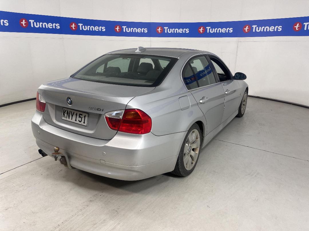 Photo '6' of BMW 3 Series 330I