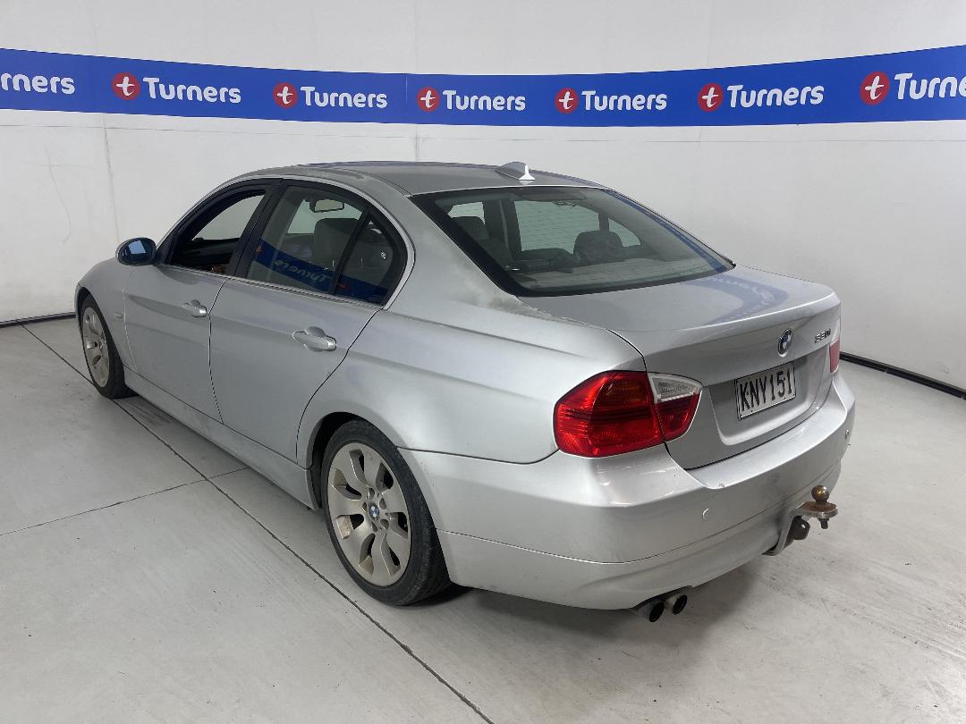 Photo '4' of BMW 3 Series 330I