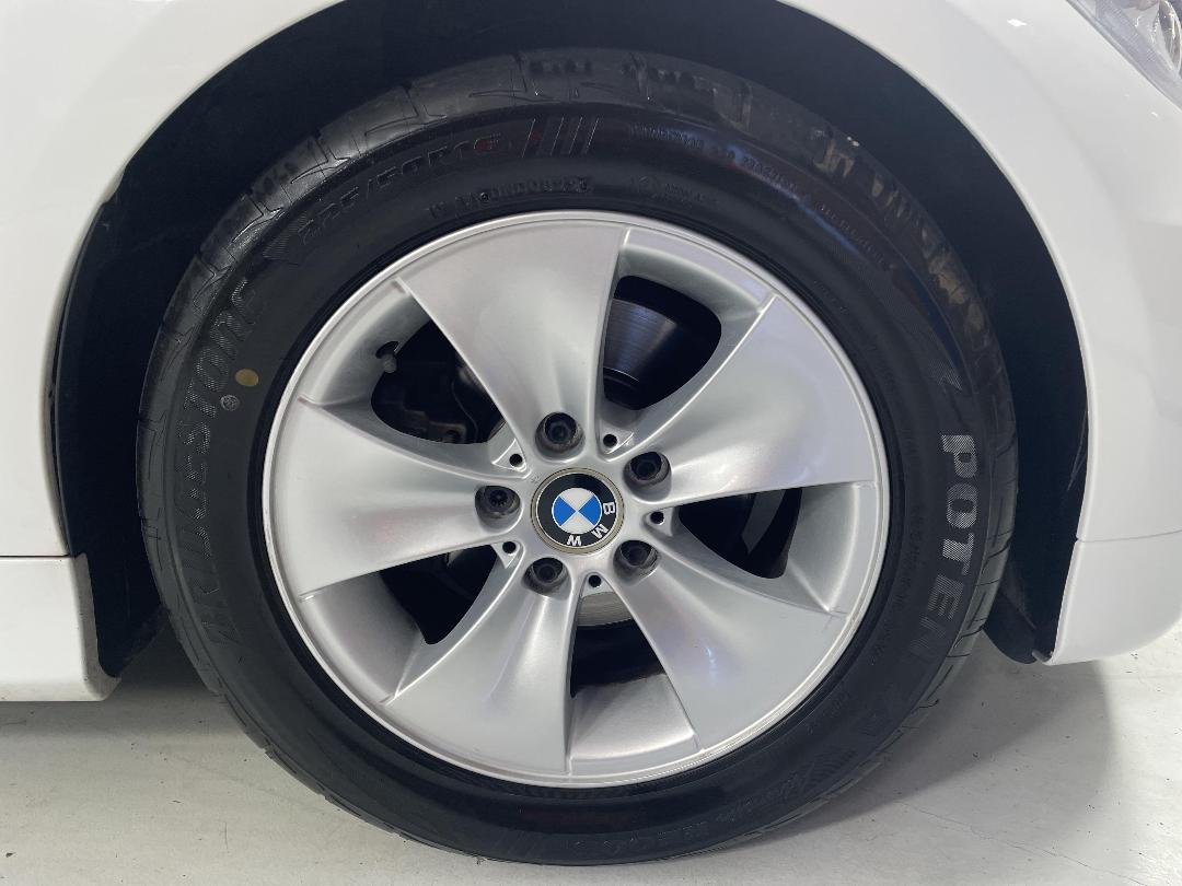 Photo '9' of BMW 3 Series