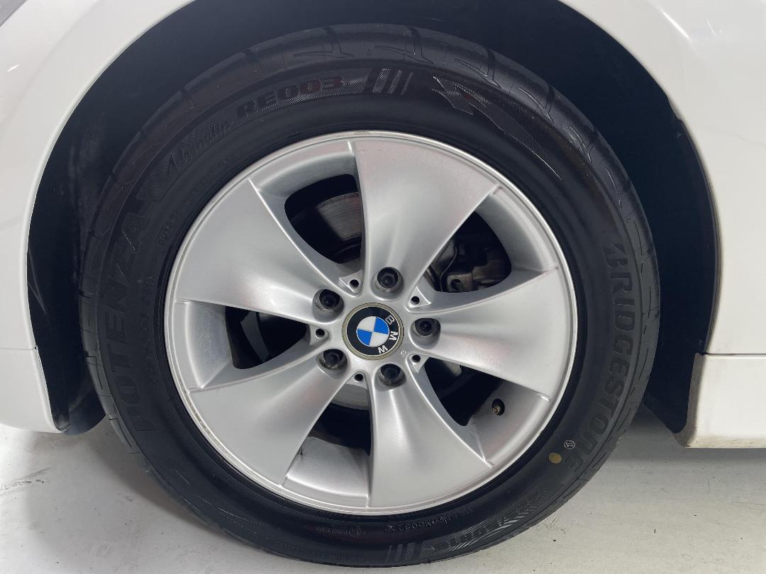 Photo '10' of BMW 3 Series